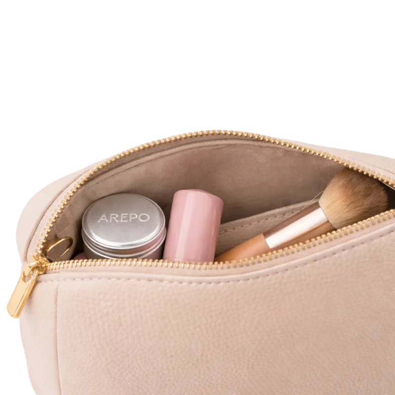 AREPO travel tin in a cosmetic bag